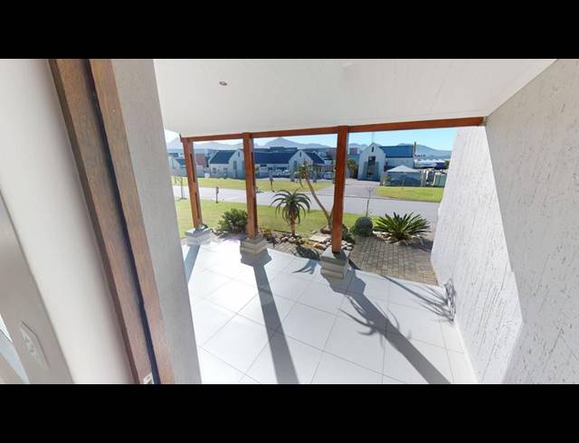 3 BEDROOM HOUSE FOR SALE IN BLUE MOUNTAIN VILLAGE